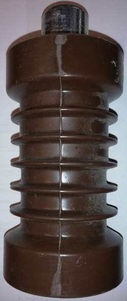 VN izolátor LZSDD, h=13cm d=7/7cm, 1,6kg, z demontáže