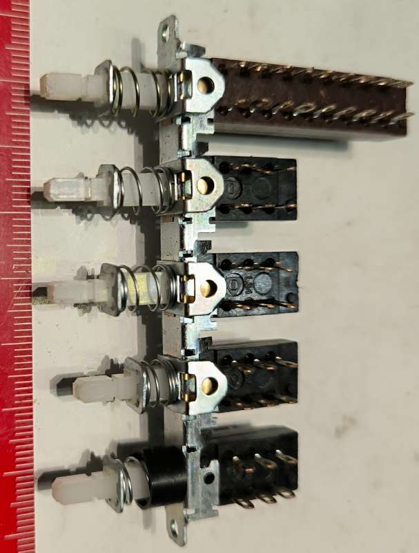 IZOSTAT (039) - sestava dle foto