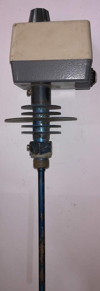 termostat JUMO ATH1, z demontáže