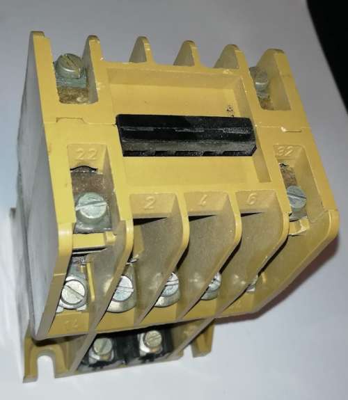 Stykač K10E 10A cívka 220V/50Hz