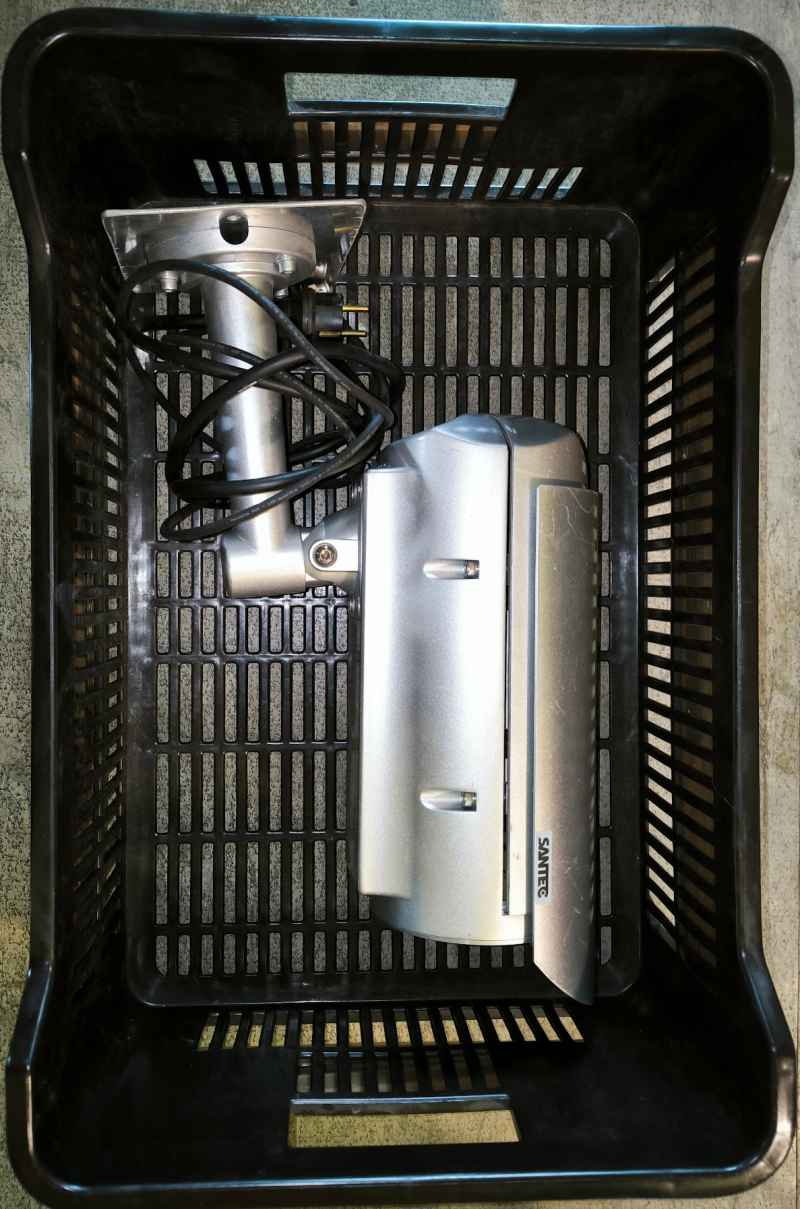 kamera SANTEC v hlinikovém krytu HEL-62D, z demontáže  .. použitý / used