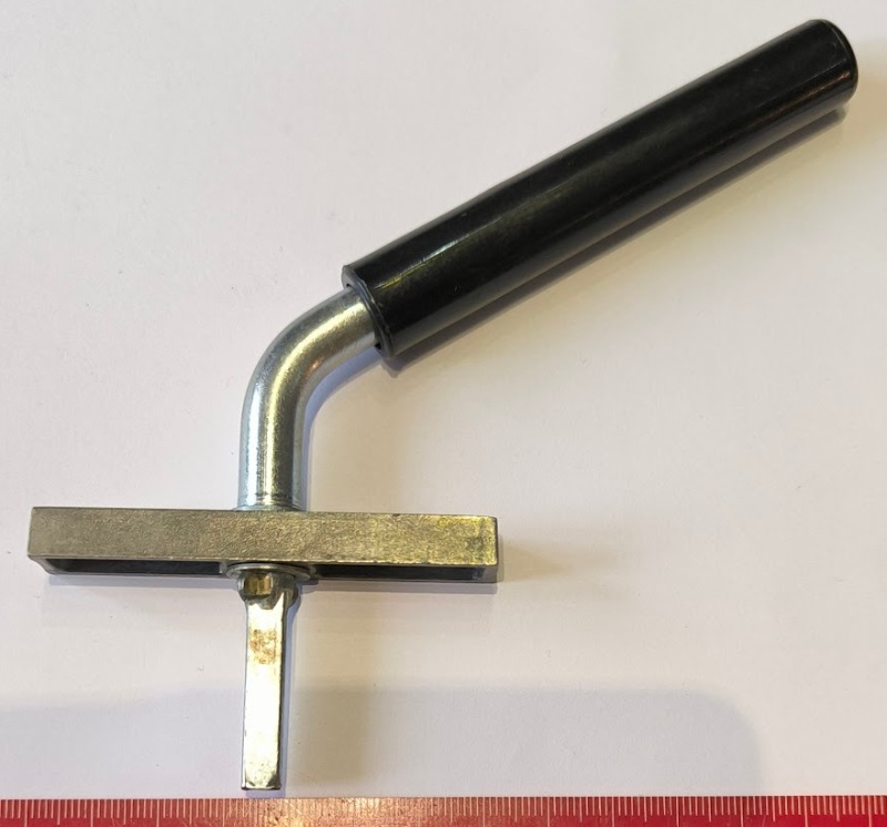 Klika na okno, starý typ - ( KLIKA-001 )