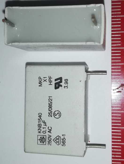 KNB1540 u1/250V  MKP X1   ... balení 20ks za 100Kč