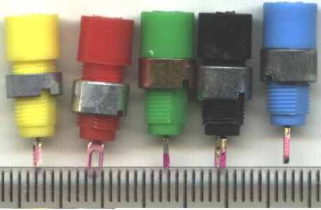 mini zdířka 6AF28033 - zelená   .. balení 50ks za 100Kč