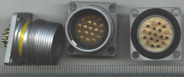 Konektor kruhový se závitem , 21pin  .. cena na dotaz / price on request