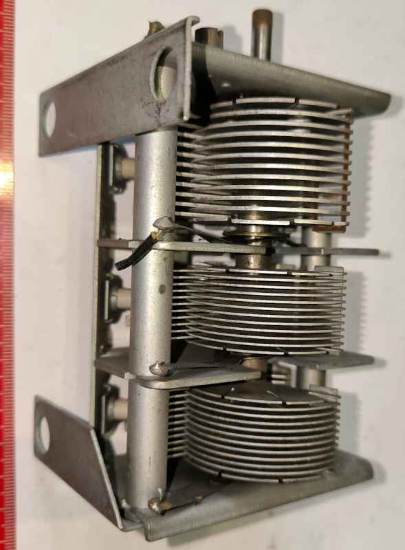 ladící kondenzátor - neproměřený (015), z demontáže, V3-CK1