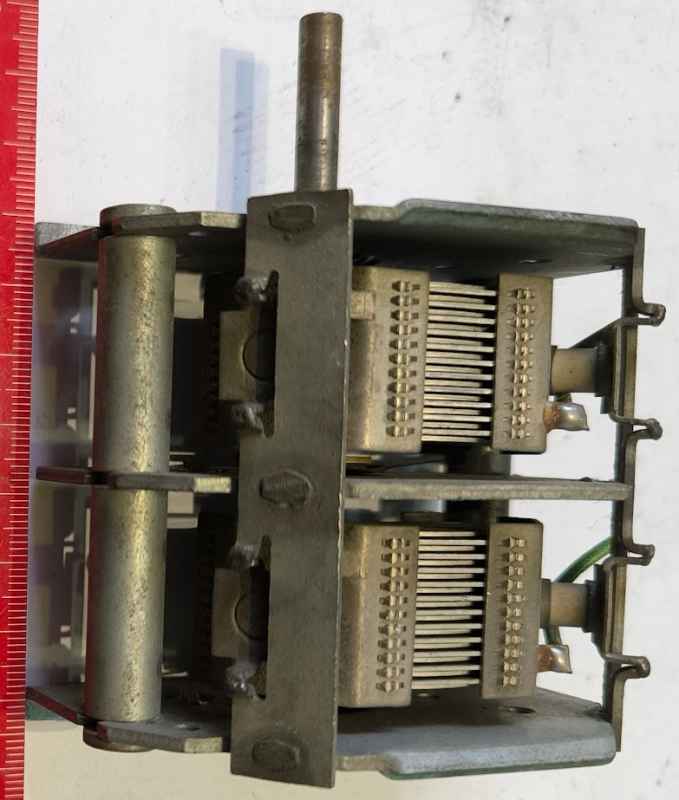 ladící kondenzátor - neproměřený (017)), z demontáže, V3CK3