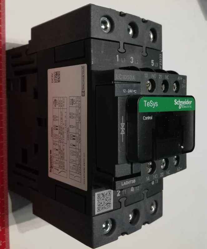 LC1D50ABD - stykač 3P(3Z) 50A AC-3 440V - cívka 24V DC , 940878