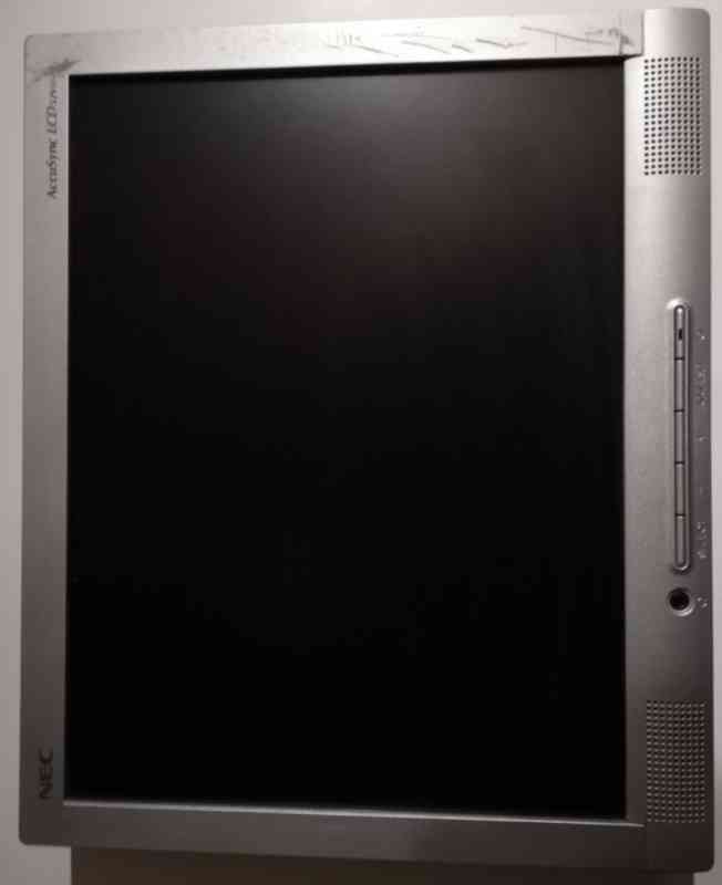 není skladem - monitor NEC AccuSync® LCD52VM 1024x768 .. z demontáže / used, bez nohy, otestován, určeno na ND