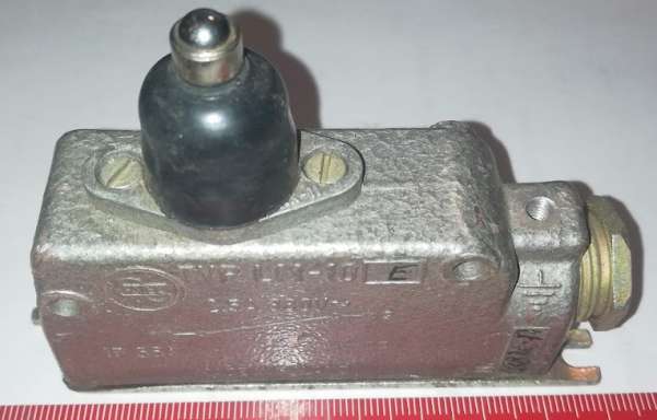 přepínač LM-10, Polsko, starší  .. cena na dotaz / price on request