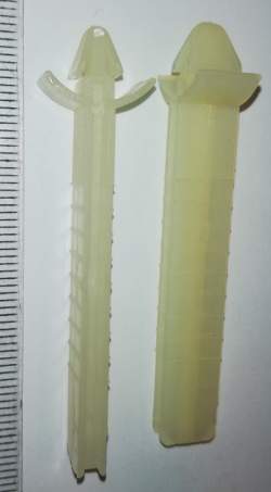 LPR2020 - distanční sloupek .. balení 10ks za 50Kč