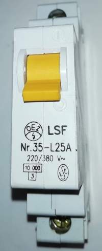 není skladem - jistič  LSF-L25A