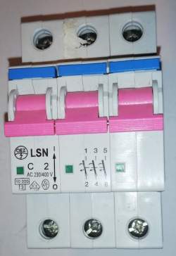 jistič LSN C2 3P OEZ