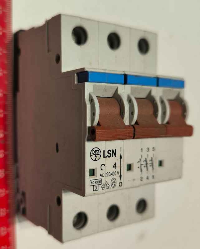 jistič LSN C4 3f OEZ