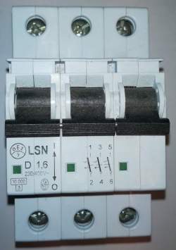jistič LSN D1,6 3P OEZ