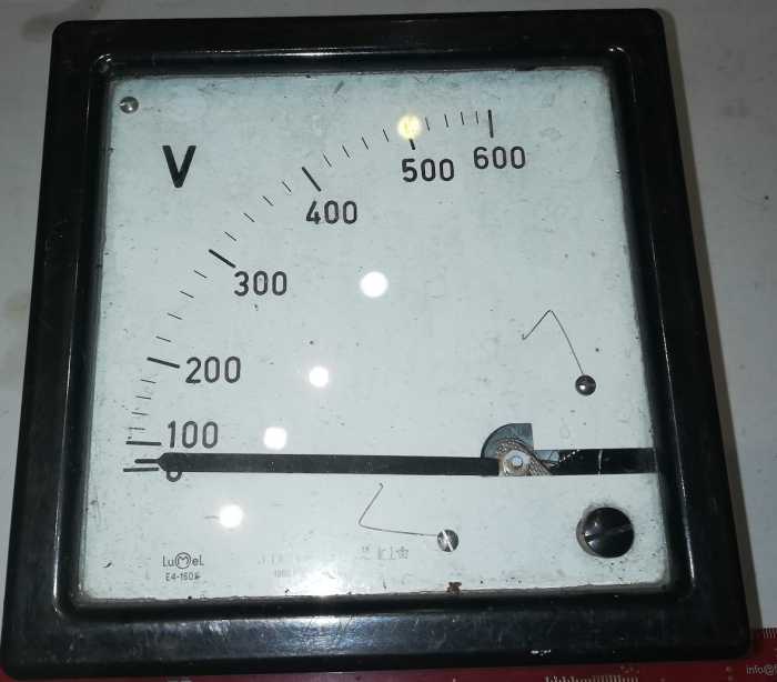 panelmeter LUMEL stupnice 600V, 160x160x110mm   .. cena na dotaz / price on request
