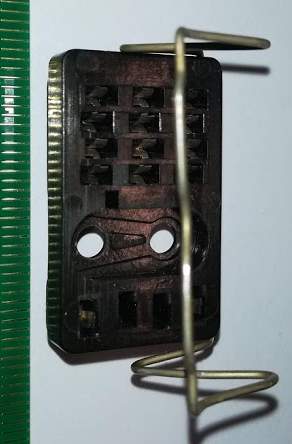 patice pro rele LUN2621, čtyři přepínací, pájené, s pružinou