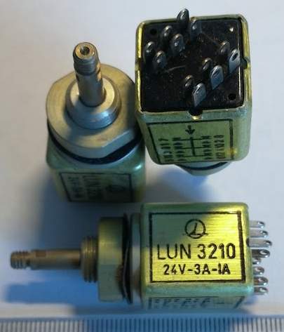 LUN3210-24V-3A-ZB - tlačítko přepínací násobné  .. cena na dotaz / price on request