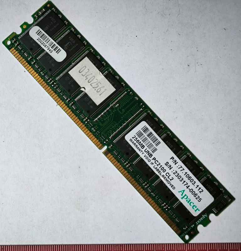 MEMORY-003 - paměťový modul APACER 256MB UNB PC2100 CL2,  dle foto .. použitý / used  .. cena na dotaz / price on request