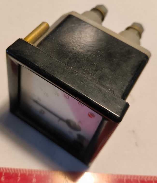 MERAK-131 - panelový měřící přístroj 72x72x90mm, 0-80A,