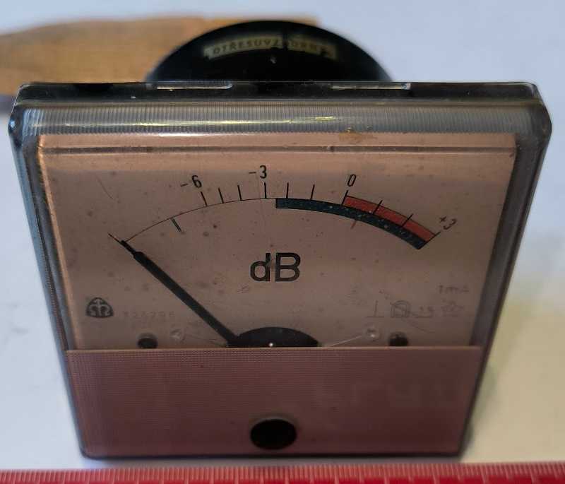 METRA MP80 stupnice v dB -  starší