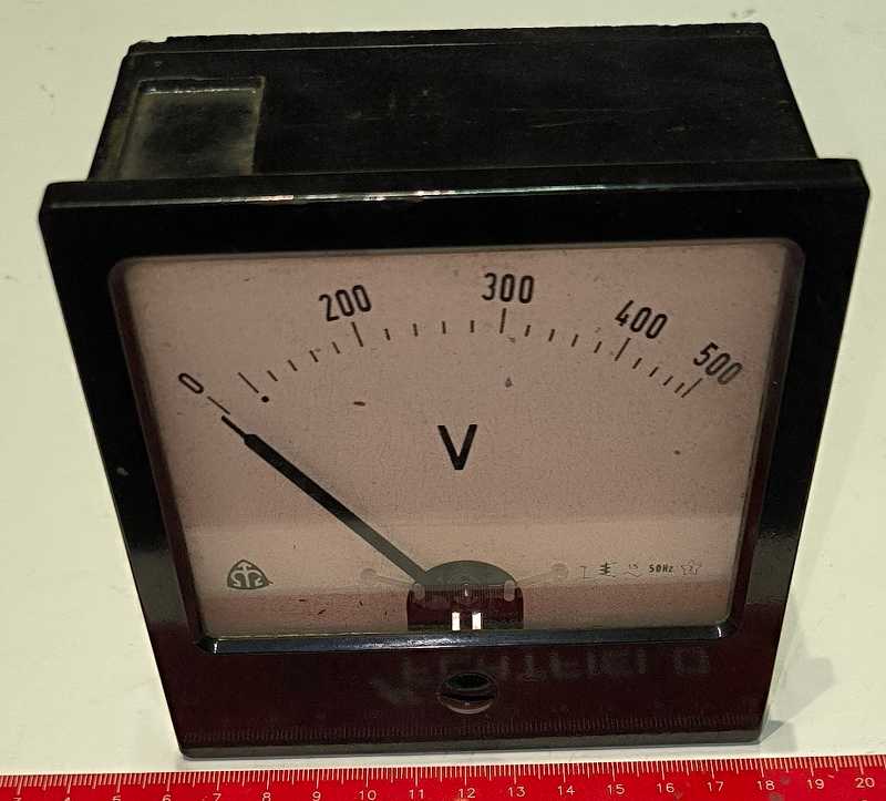 panelmeter METRA stupnice 500V, s předřadníkem, dle foto, 120x120x70mm, starší