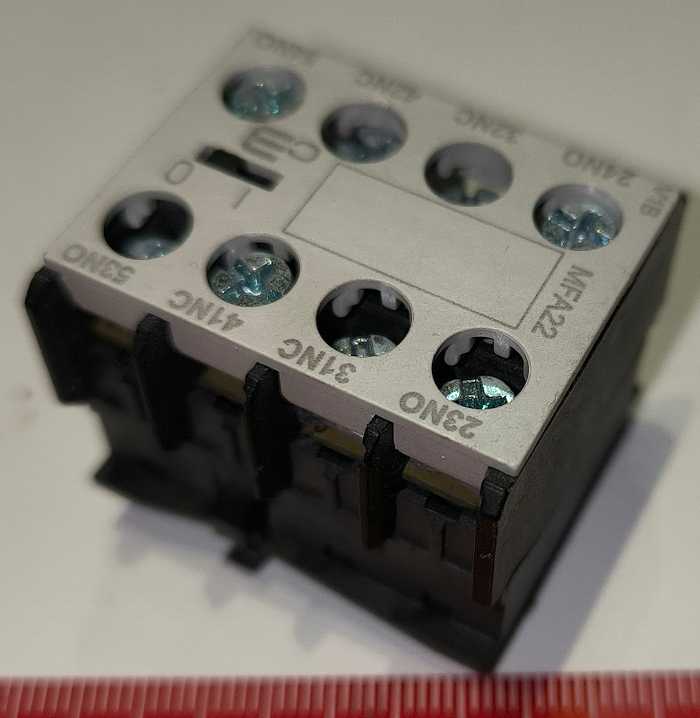 MFA22 - kontakty pro stykač 300-M16 M16.10E -  C3 CONTROLS ..  cena na dotaz / price on request