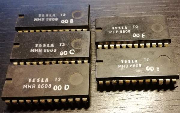 MHB8608 - statická paměť PROM8192bitů  .. cena na dotaz / price on request