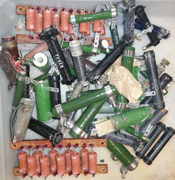 MIX-odpor-006 .. mix   výkonových R, dle foto