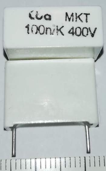 C MKT 100nF/400V  .. balení 25ks za 90 Kč