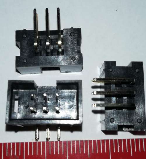 MLW06A - IDC vidlice rozteč 2,54mm, 2x3pin do DPS/90° .. balení 20ks za 50Kč