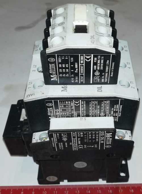 stykač DIL1AM-G 24V + 40DIL + o1S DIL M + VG B DIL 24 ..  MOELLER ..  cena na dotaz / price on request