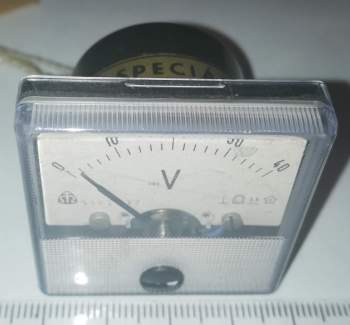 MP40 METRA, stupnice 40V, nepoužitý, s upínkami