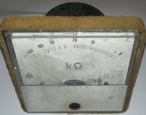 MP80 - METRA, stupnice 0-nekon. kOhm, 1,5mA, špinavý z demontáže