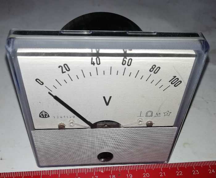 MP80 - METRA, stupnice 100V + úchytky