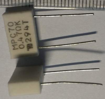 MPC70 - keramický R 0,47 ohm  .. balení 20ks za 100Kč