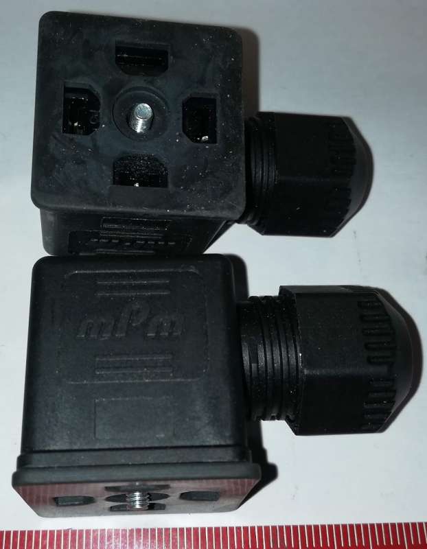 konektor MPM, pájený