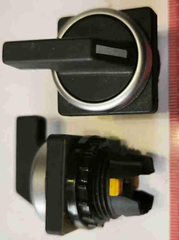 MWH3 -  Selector switches, 3 position,  22mm Klockner Moeller Eaton