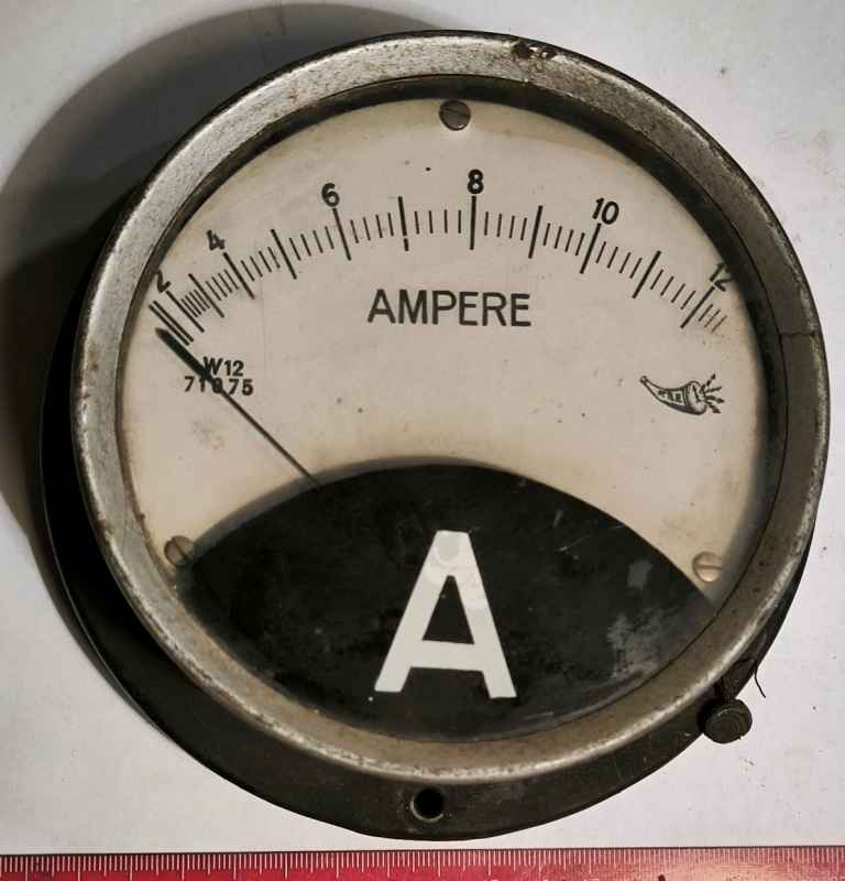 AMPERE - Amper metr, starší typ, s bočníkem, netestován, průměr 130mm  .. cena na dotaz / price on request