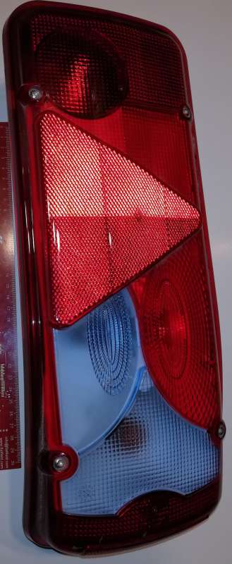 zadní světlo pro nákl. auta,  400x160x80mm (156419/right)