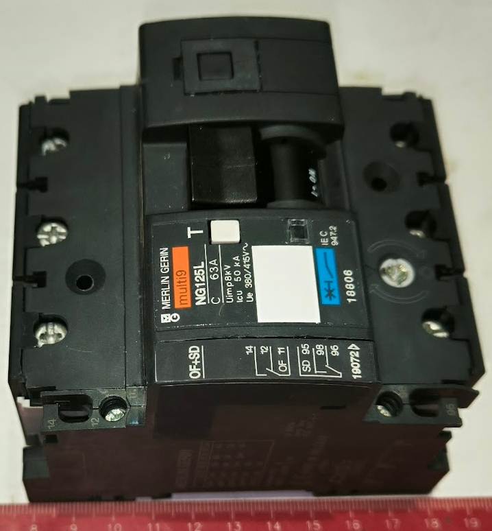 NG125L C 63A multi9 - Merlin Gerin 18806 + OF+SD 19072 .. cena na dotaz / price on request