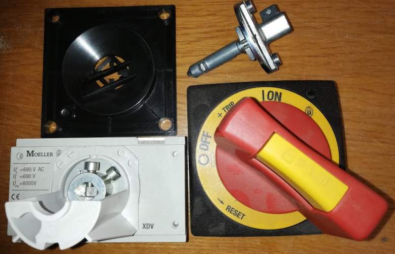 NZM1-XTVDVR  Handle by Moeller