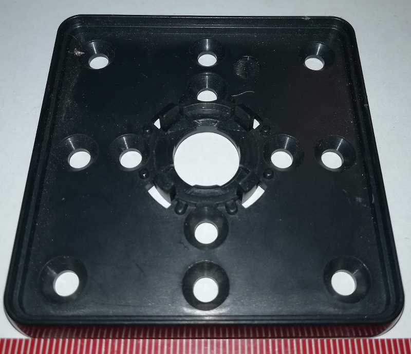 OBZOR - plastová podložka pod štítky přepínačů 60x60mm