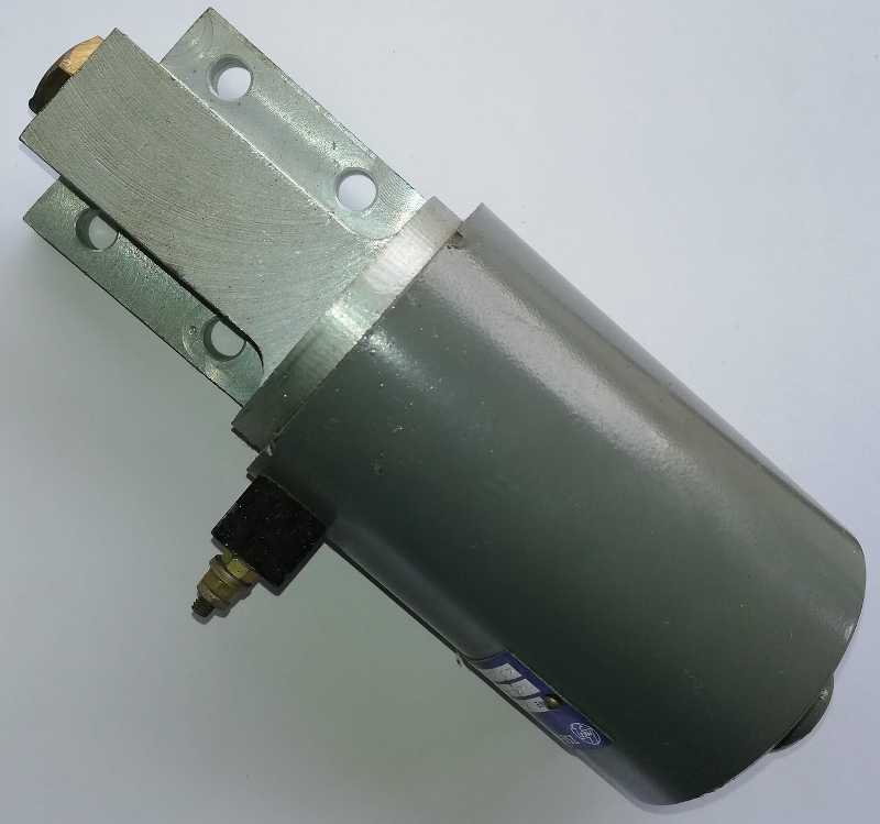 není skladem - P3VZ 24Vss 23,5 ohm 339-363kPa  - Elektromagnetický pneumatický ventil   .. cena na dotaz / price on request