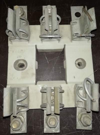 pojistkový držák PB-13 - 500V-200A, z demontáže