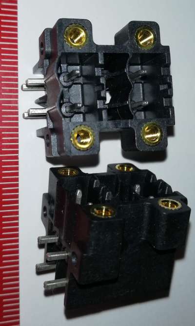 PHOENIX Printed-circuit board connector - CCDN 2,5/ 2-G1F-5,08 P26 THR - 1753307   .. cena na dotaz / price on request