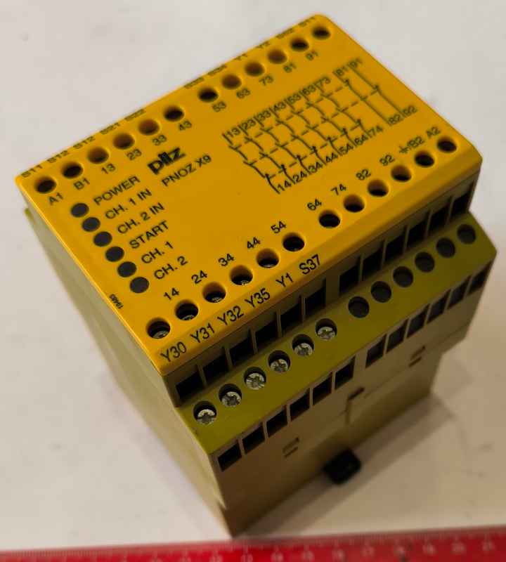 PILZ - 774606 - PNOZ X9 7S/2O 230Vac 24Vdc .. cena na dotaz / price on request