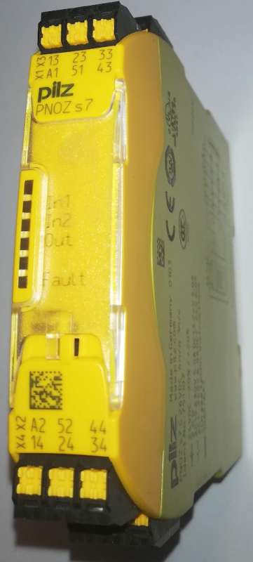 PILZ PNOZ s7 - 751107 .. cena na dotaz / price on request