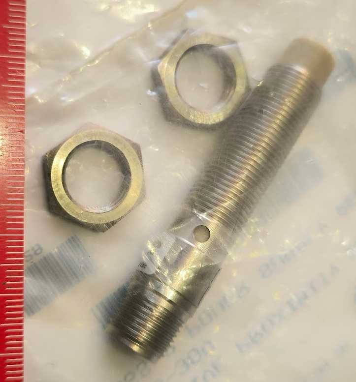 VM1-A0-2H - Inductive Proximity Sensor   .. cena na dotaz / price on request