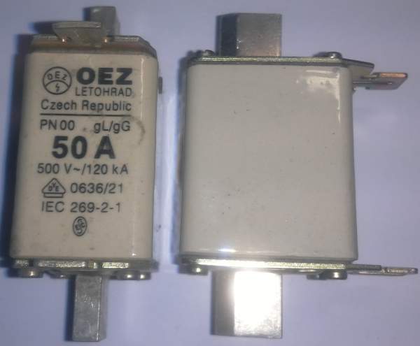 pojistka PN00 - 50A - 500V, špinavá